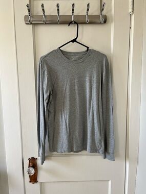 Men’s J. Crew Heather Grey Longsleeve Basic Crewneck Shirt (S Slim)